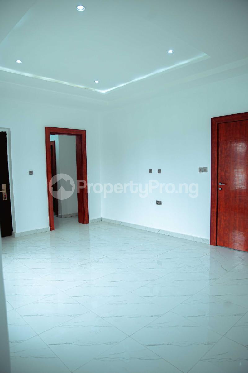 5 bedroom House for sale Redeem Street, Off Okpanam Rd Oshimili North Delta