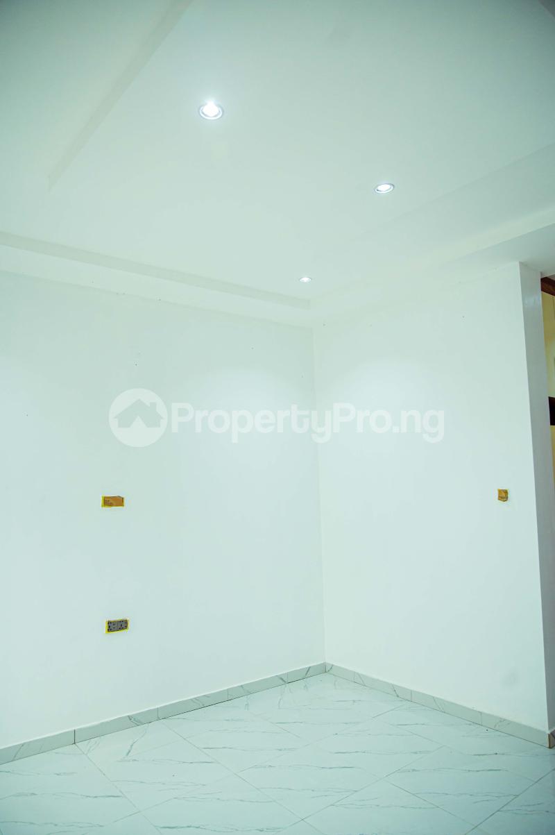 5 bedroom House for sale Redeem Street, Off Okpanam Rd Oshimili North Delta