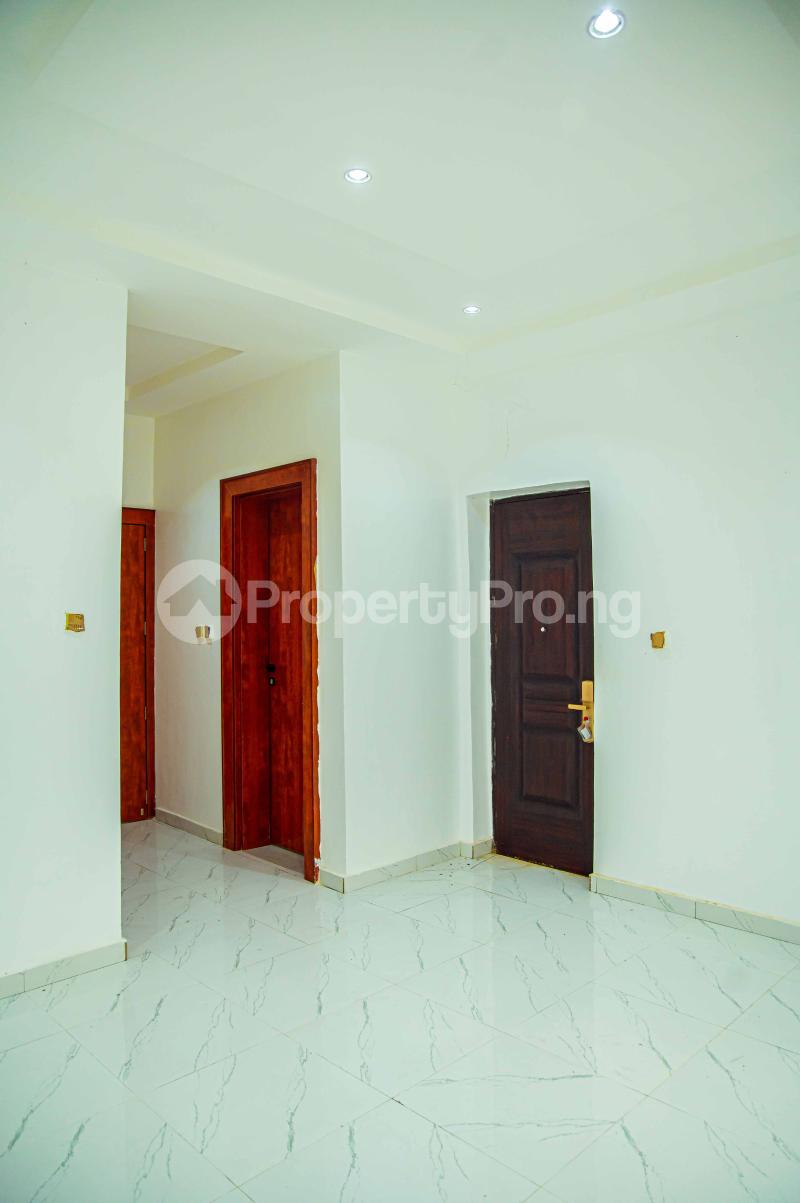 5 bedroom House for sale Redeem Street, Off Okpanam Rd Oshimili North Delta