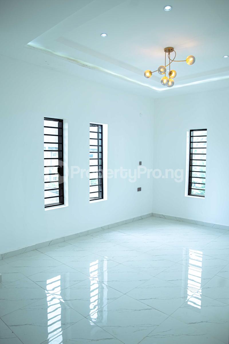 5 bedroom House for sale Redeem Street, Off Okpanam Rd Oshimili North Delta
