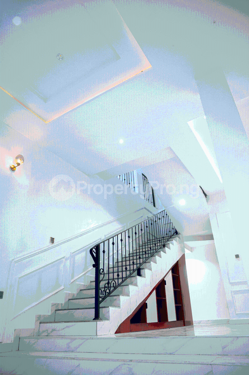 5 bedroom House for sale Redeem Street, Off Okpanam Rd Oshimili North Delta
