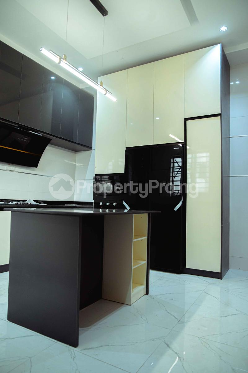 5 bedroom House for sale Redeem Street, Off Okpanam Rd Oshimili North Delta