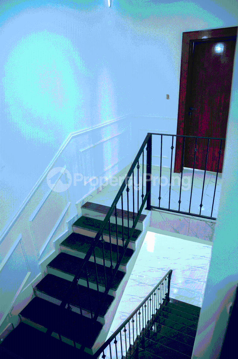 5 bedroom House for sale Redeem Street, Off Okpanam Rd Oshimili North Delta