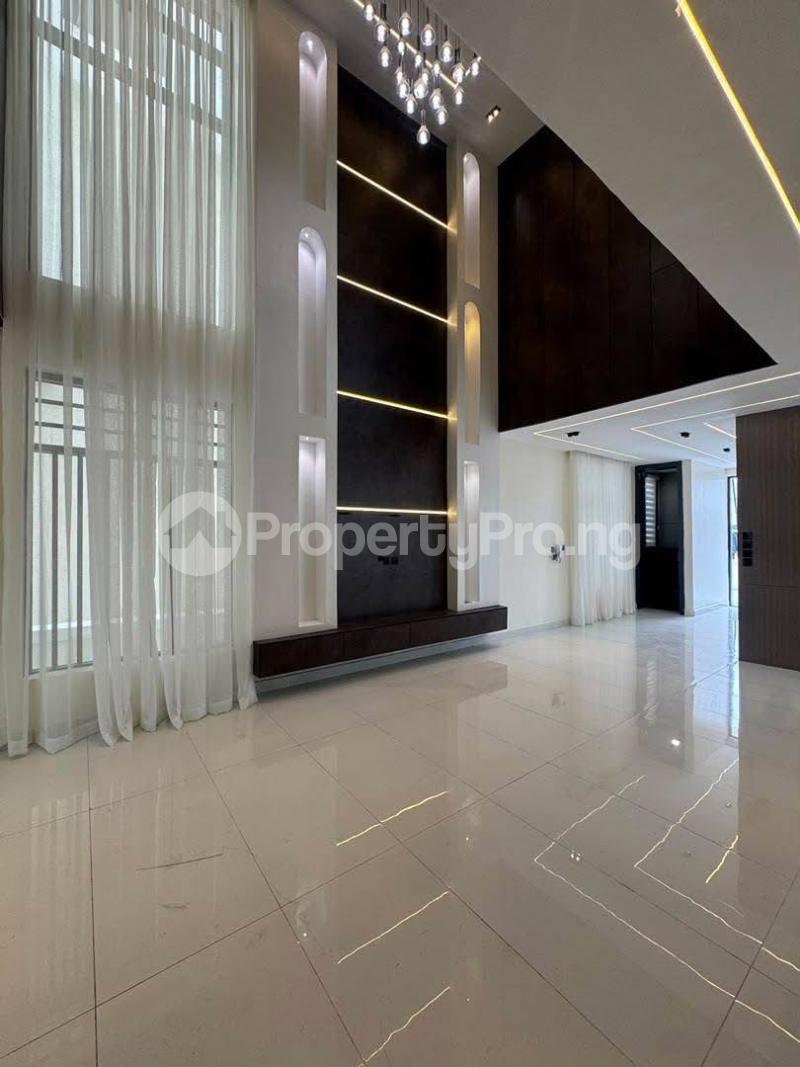 5 bedroom House for sale Chevron Drive Lekki Lagos