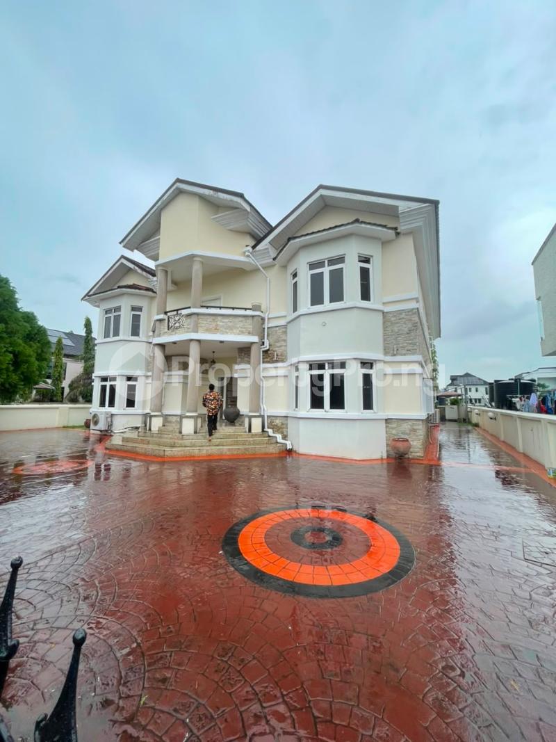 House for rent Royal Garden Estate Off Lekki-Epe Expressway Ajah Lagos