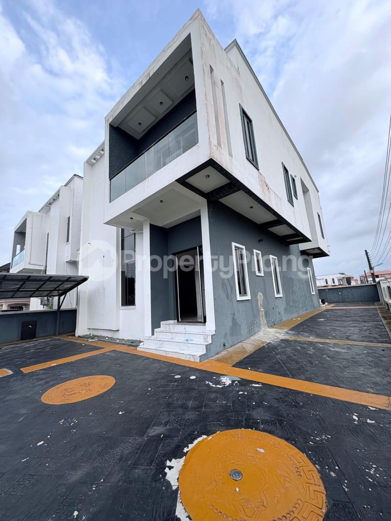 5 bedroom House for rent Monastery road Sangotedo Lagos