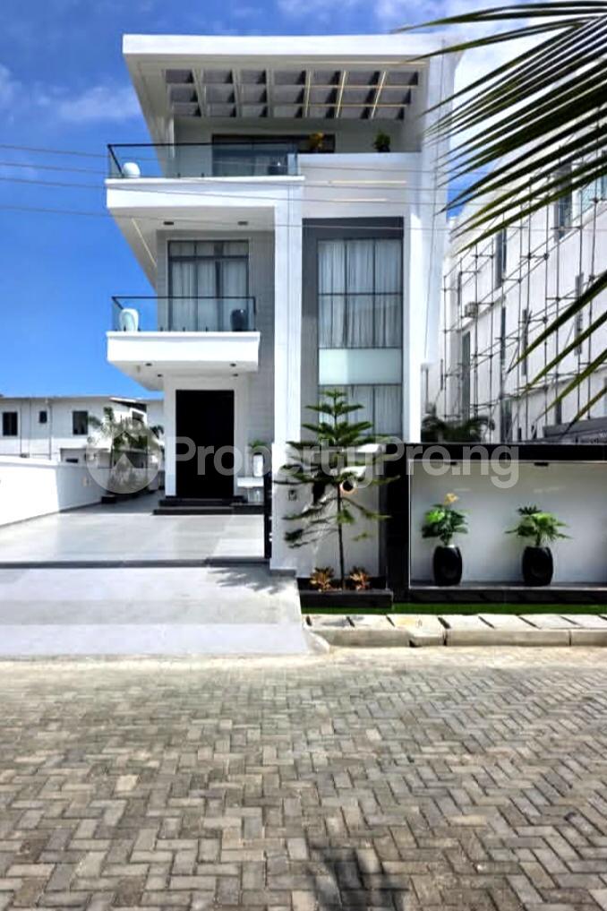 5 bedroom House for sale Osapa london Lekki Lagos