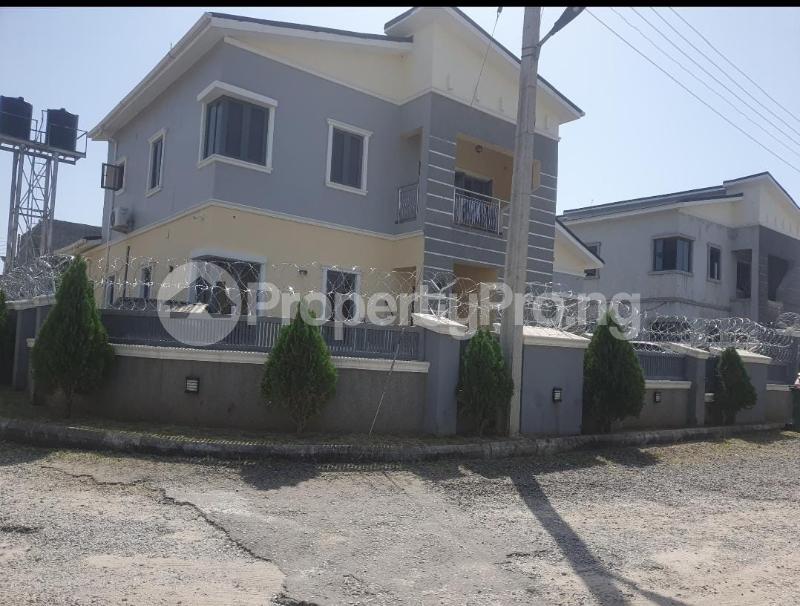 5 bedroom House for sale Along Von Garden Estate Road Lugbe Abuja