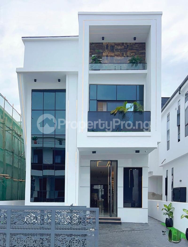 5 bedroom House for sale 2nd Toll Gate Lekki Lagos