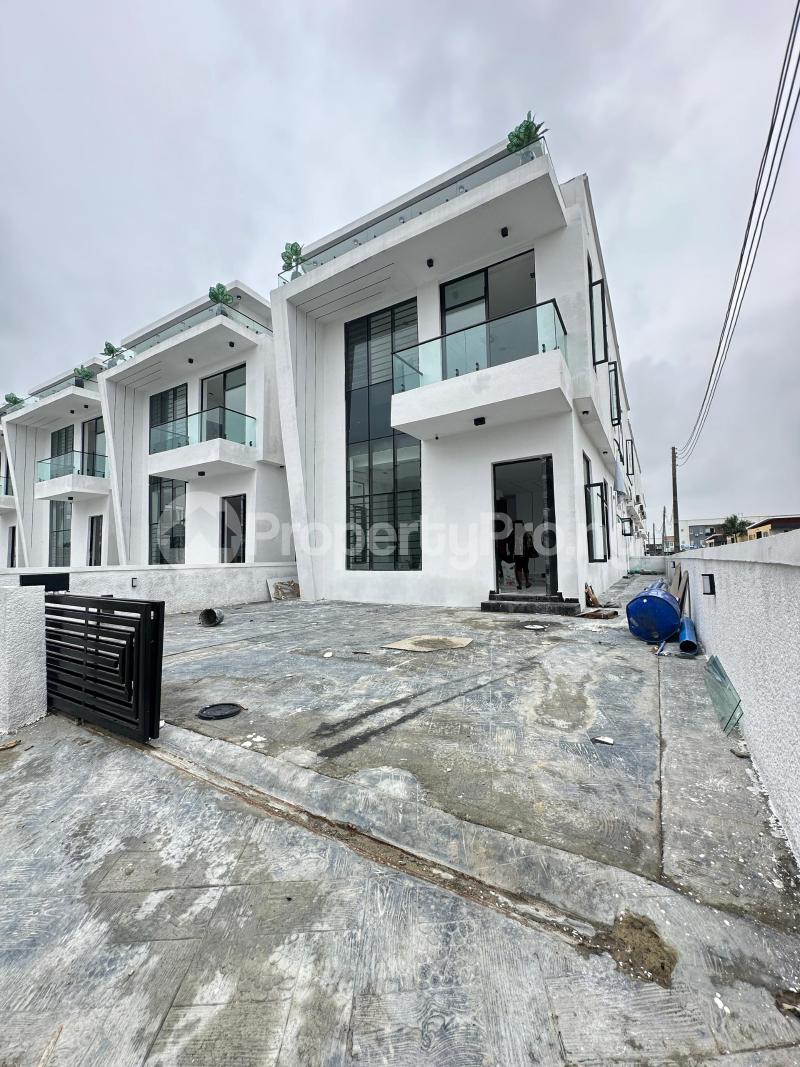 5 bedroom House for sale Off Lekki-Epe Expressway Ajah Lagos