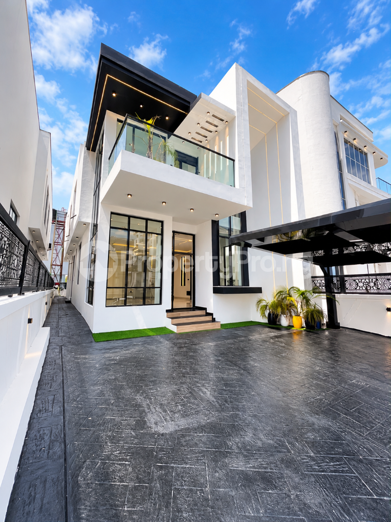 5 bedroom House for sale Chevron Lekki Lagos