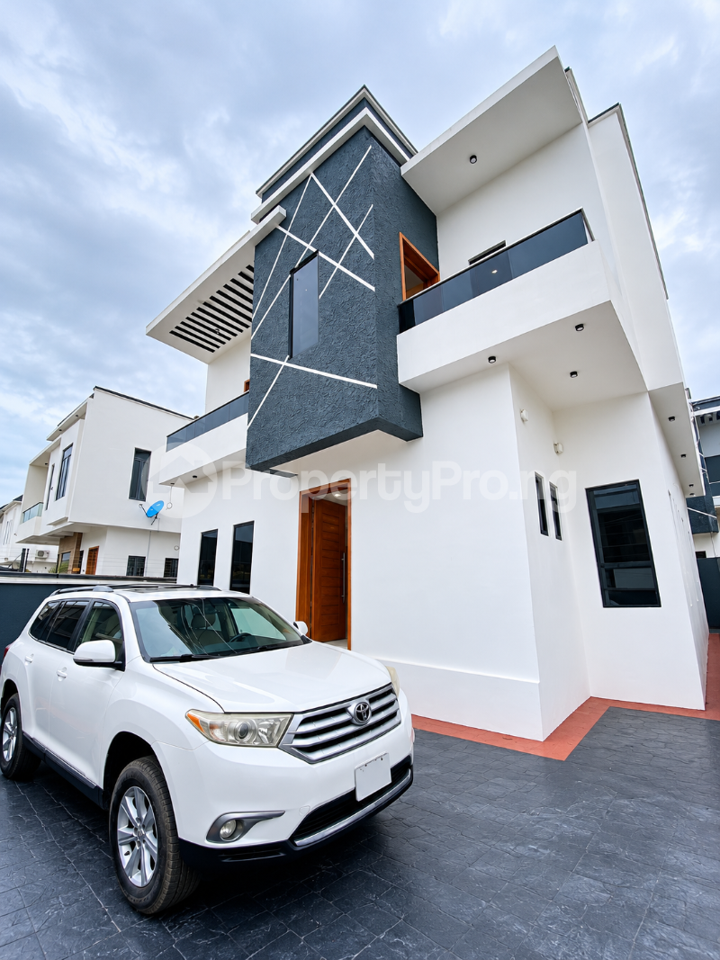 5 bedroom House for sale Sangotedo Ajah Lagos