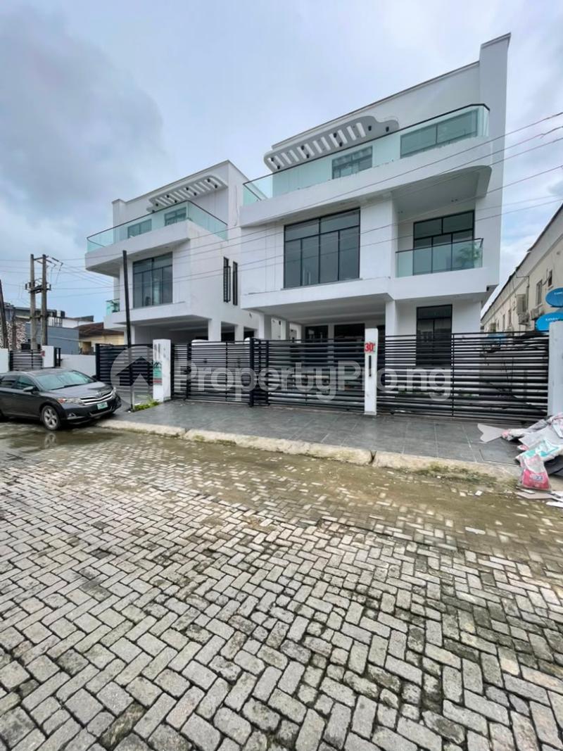 5 bedroom House for sale Chevron Drive Lekki Lagos