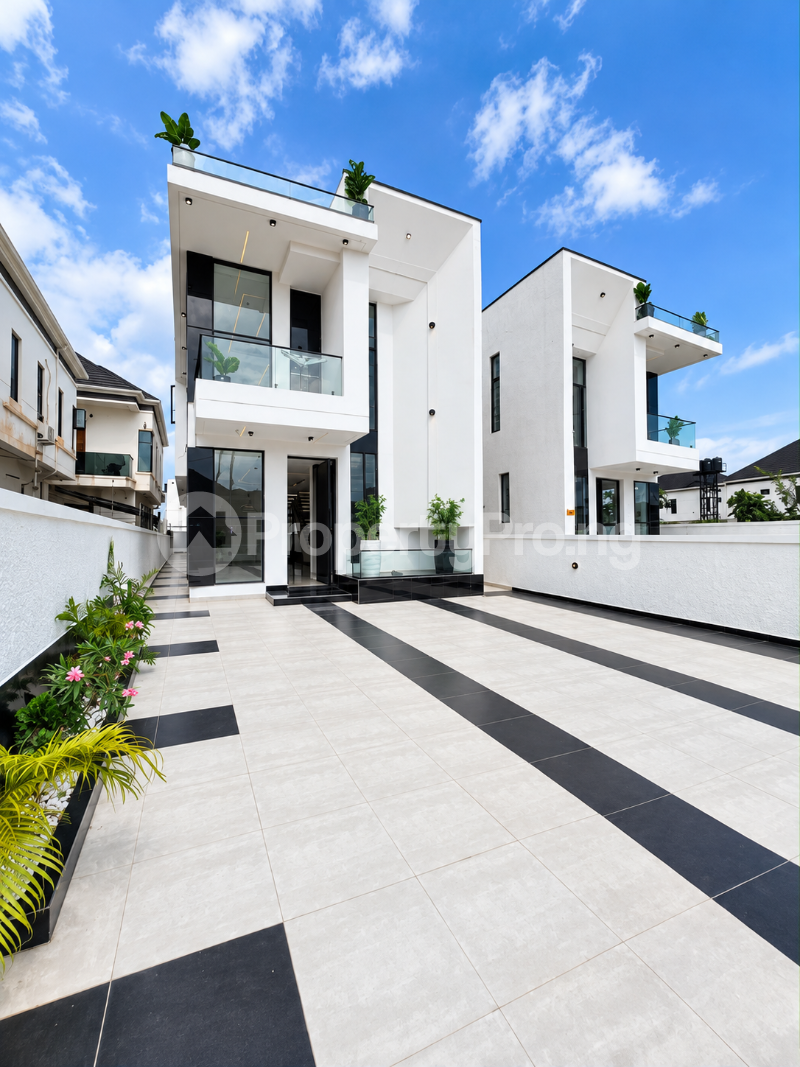 5 bedroom House for sale Ikota Lekki Lagos