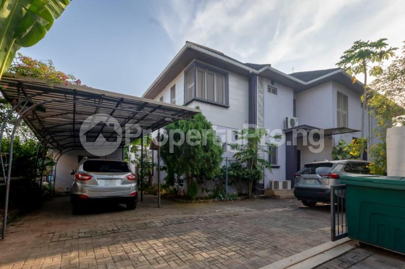 5 bedroom House for sale Pinnock Beach Estate, Osapa london Lekki Lagos