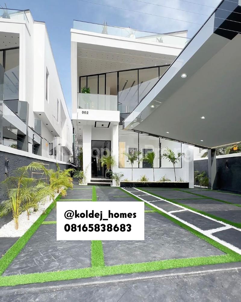 5 bedroom House for sale 2nd Toll Gate chevron Lekki Lagos
