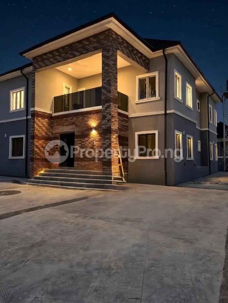 5 bedroom House for sale Sabon Lugbe Lugbe Abuja