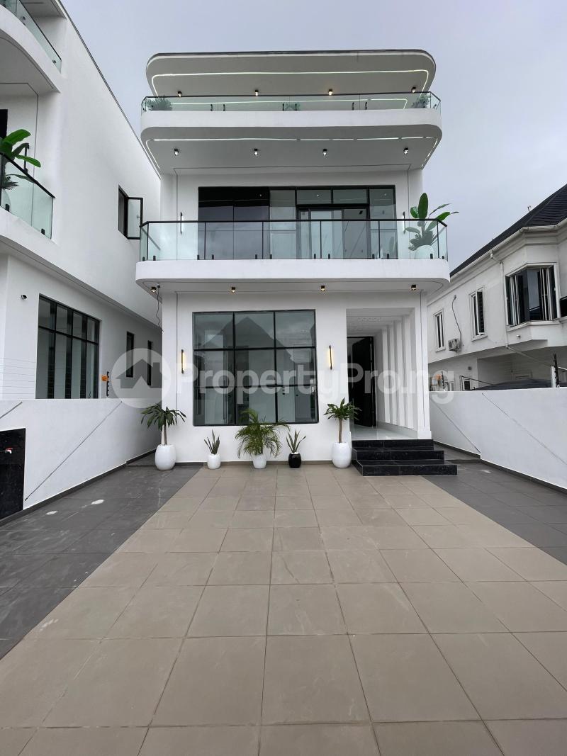 5 bedroom House for sale chevron Lekki Lagos