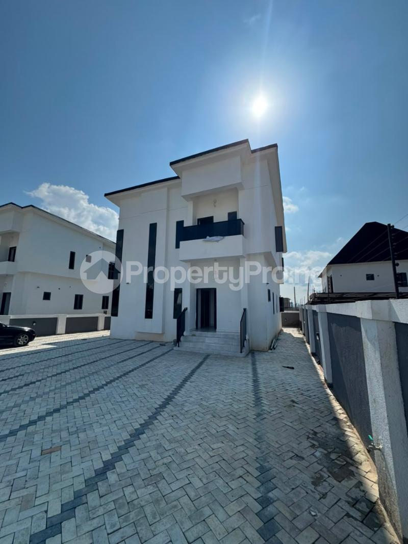 5 bedroom House for sale Lugbe Airport Road Lugbe Abuja