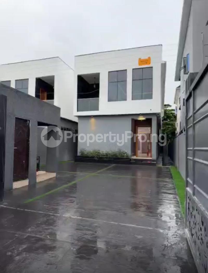 5 bedroom House for sale Ologolo Lekki Lagos
