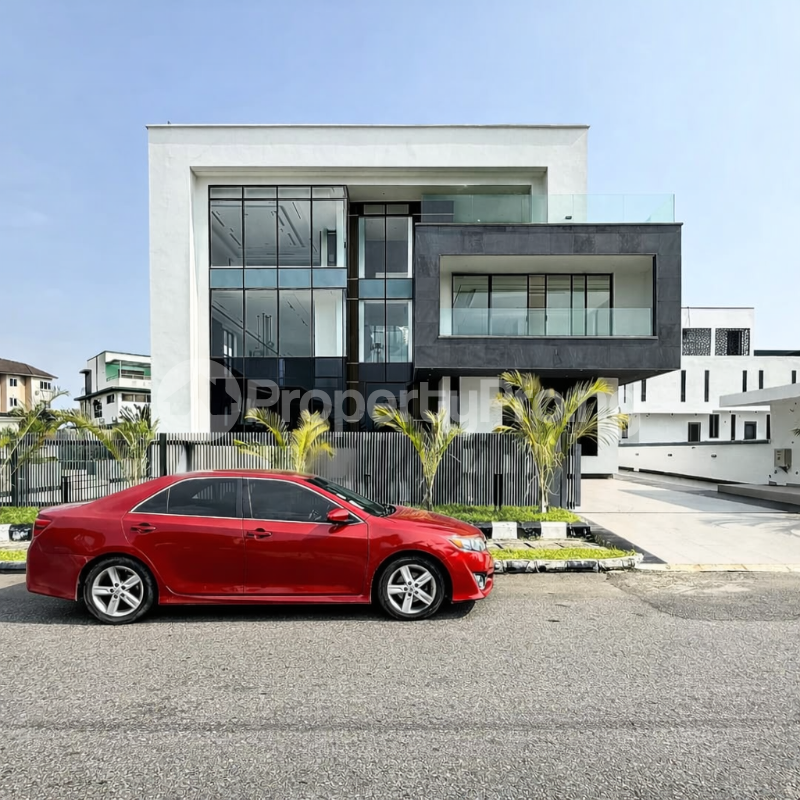 5 bedroom House for sale Osapa london Lekki Lagos