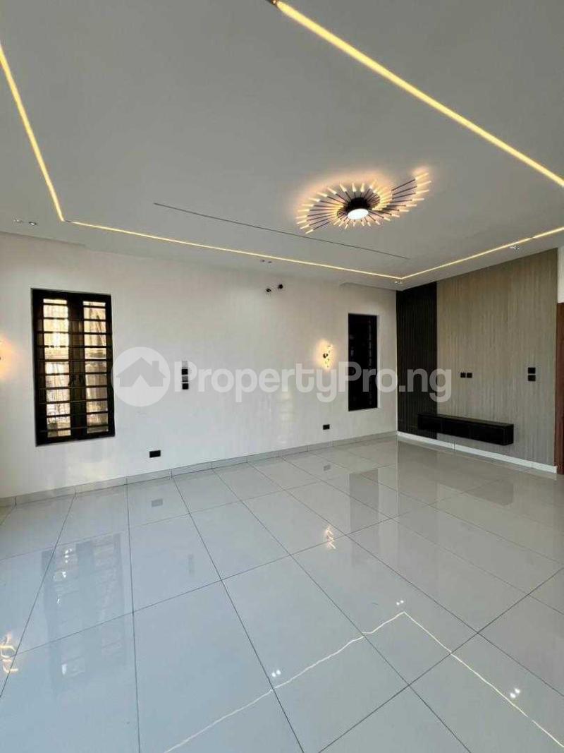 5 bedroom House for sale Lekki Ajah Lagos