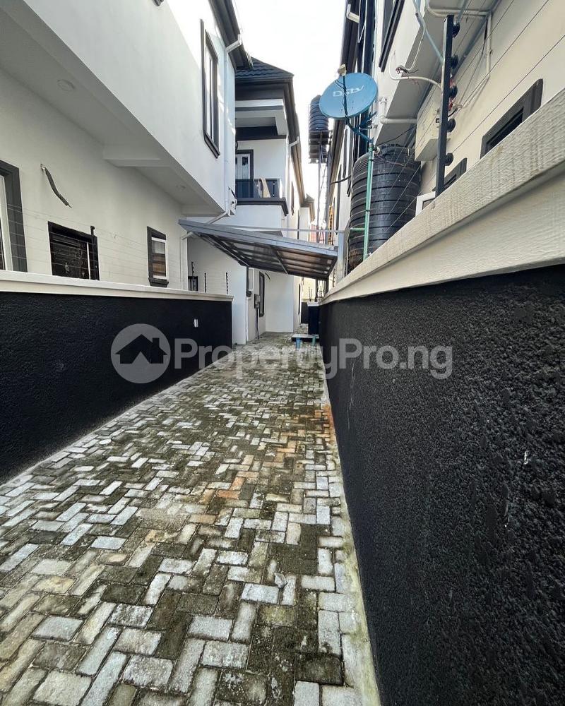 5 bedroom House for sale Osapa london Lekki Lagos - 0