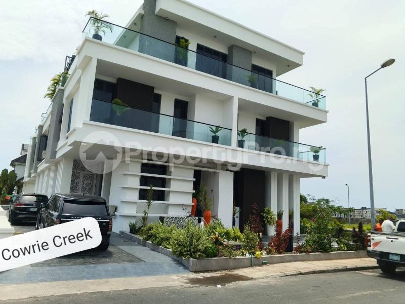 5 bedroom House for rent Ikate Lekki Lagos
