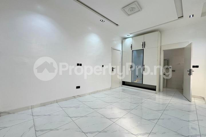 5 bedroom House for sale Ajah Lagos