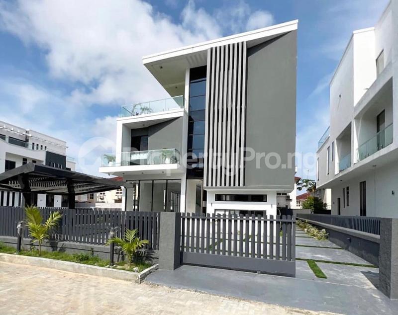 5 bedroom House for sale Osapa london Lekki Lagos