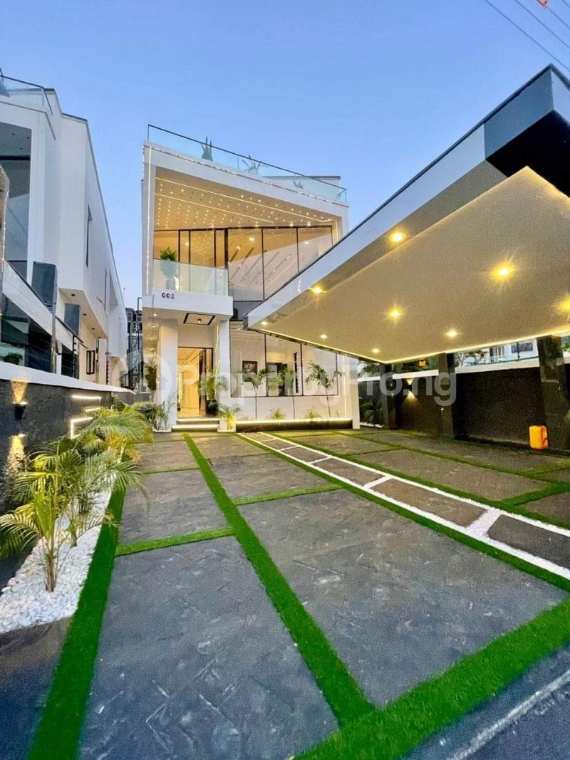 5 bedroom House for sale chevron Lekki Lagos