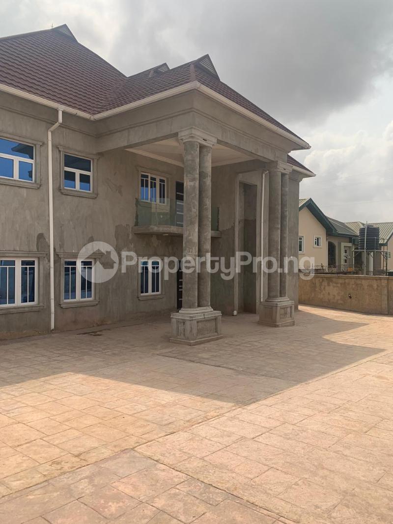 6 bedroom House for rent Akala Express Ibadan Oyo
