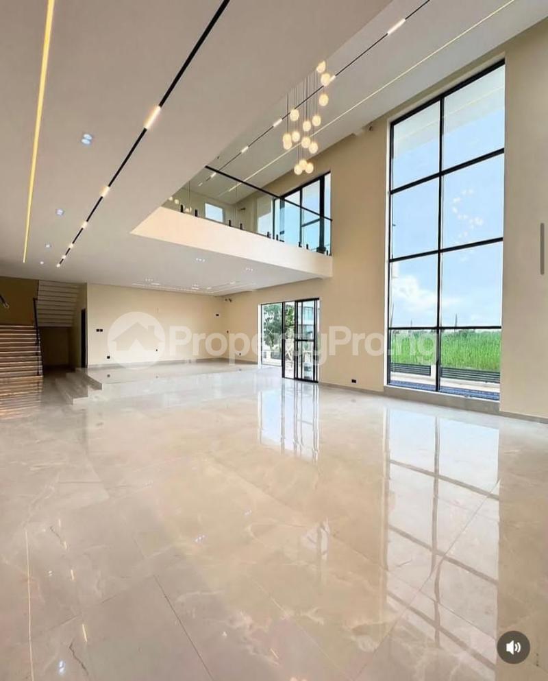 5 bedroom House for sale chevron Lekki Lagos