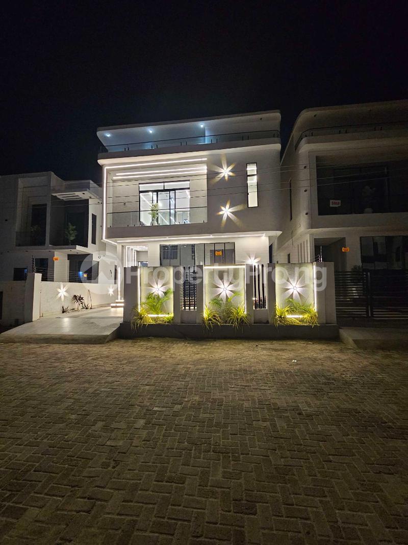 5 bedroom House for sale Ado Road Ajah Lagos