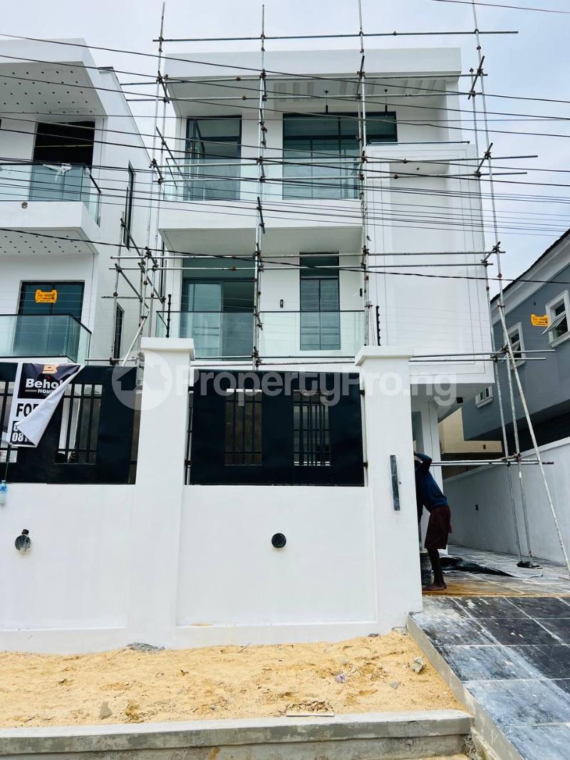 5 bedroom House for sale chevron Lekki Lagos
