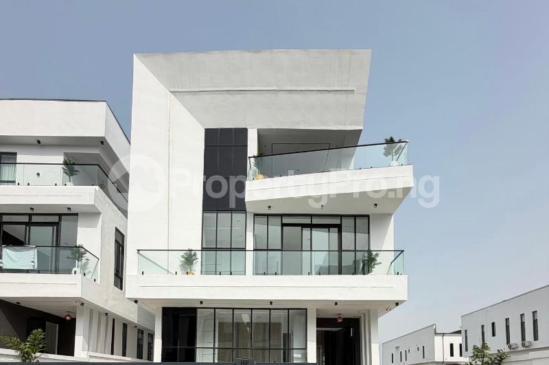 6 bedroom House for sale Chevron Lekki Lagos