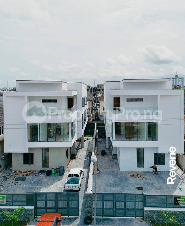 6 bedroom House for sale Phase1 Lekki Lagos