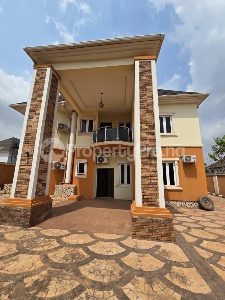 6 bedroom House for sale Enugu Enugu