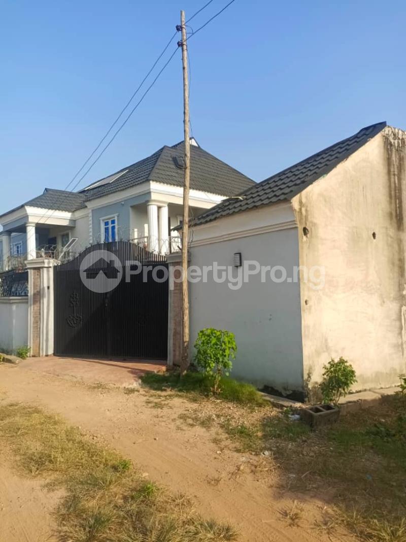6 bedroom House for sale Mogana Elebu Akala Express Ibadan Oyo