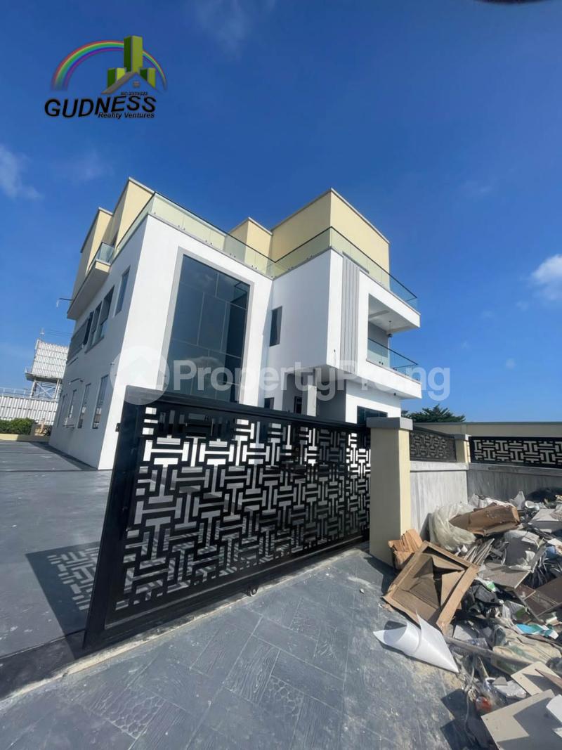 6 bedroom House for sale Chevron Lekki Lagos