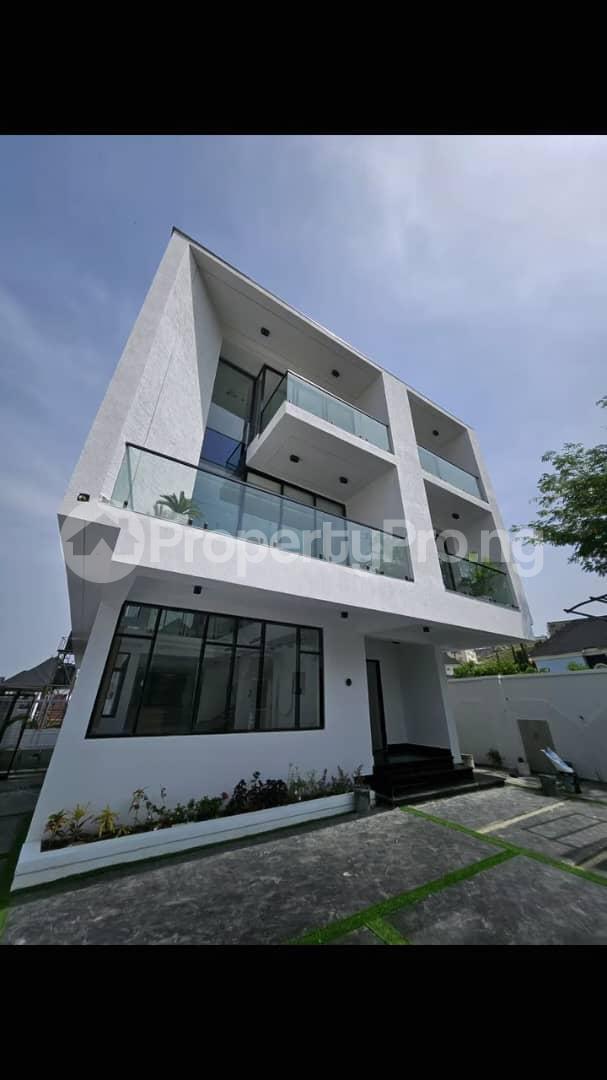 7 bedroom House for sale Apo Resettlement Apo Abuja
