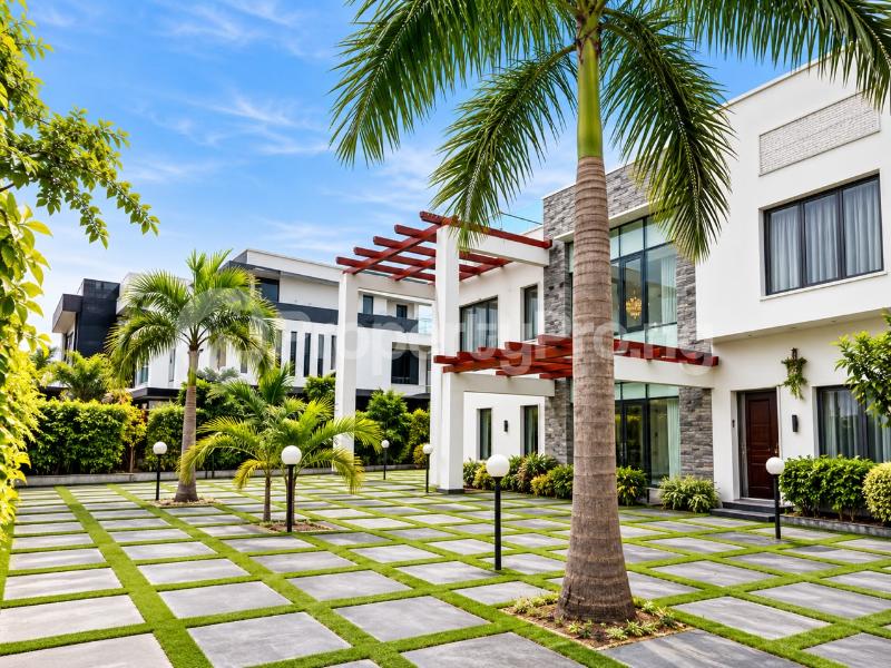 8 bedroom House for sale Osapa london Lekki Lagos