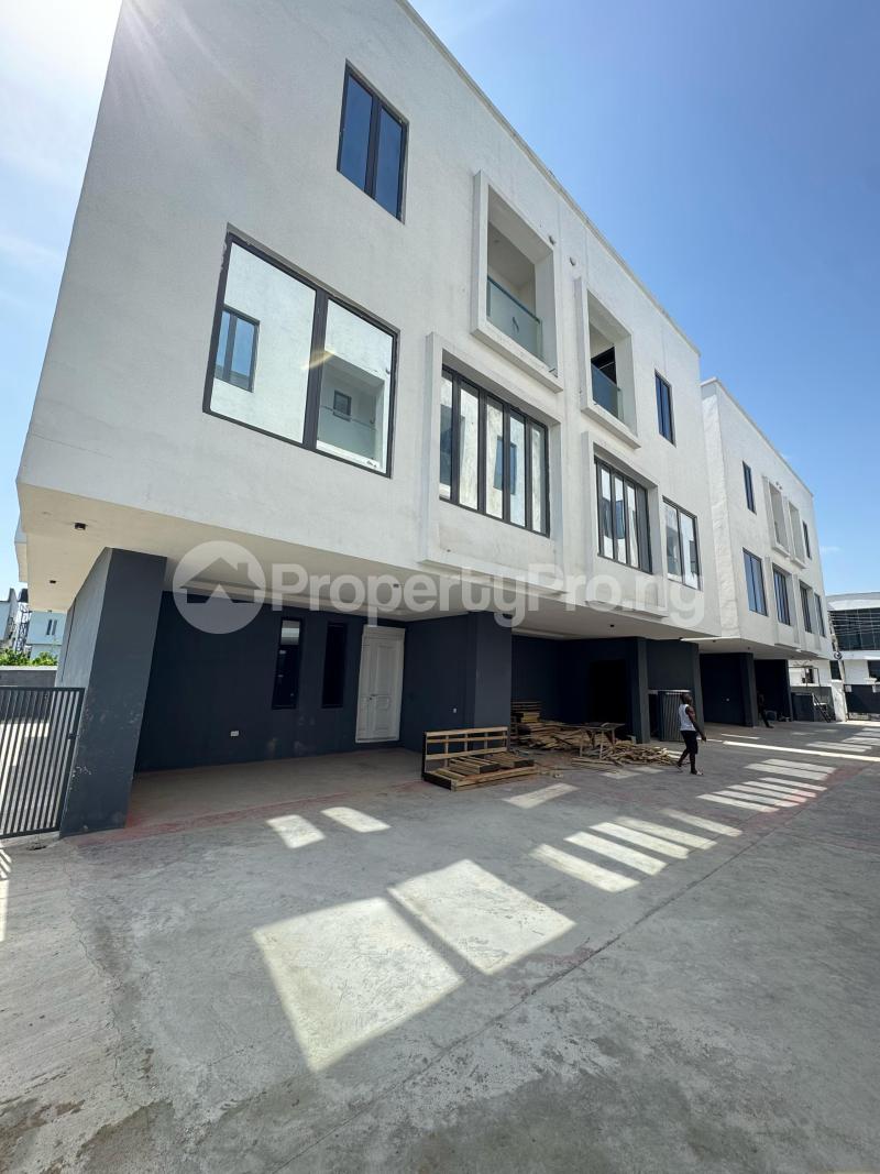 5 bedroom House for sale orchid Lekki Lagos