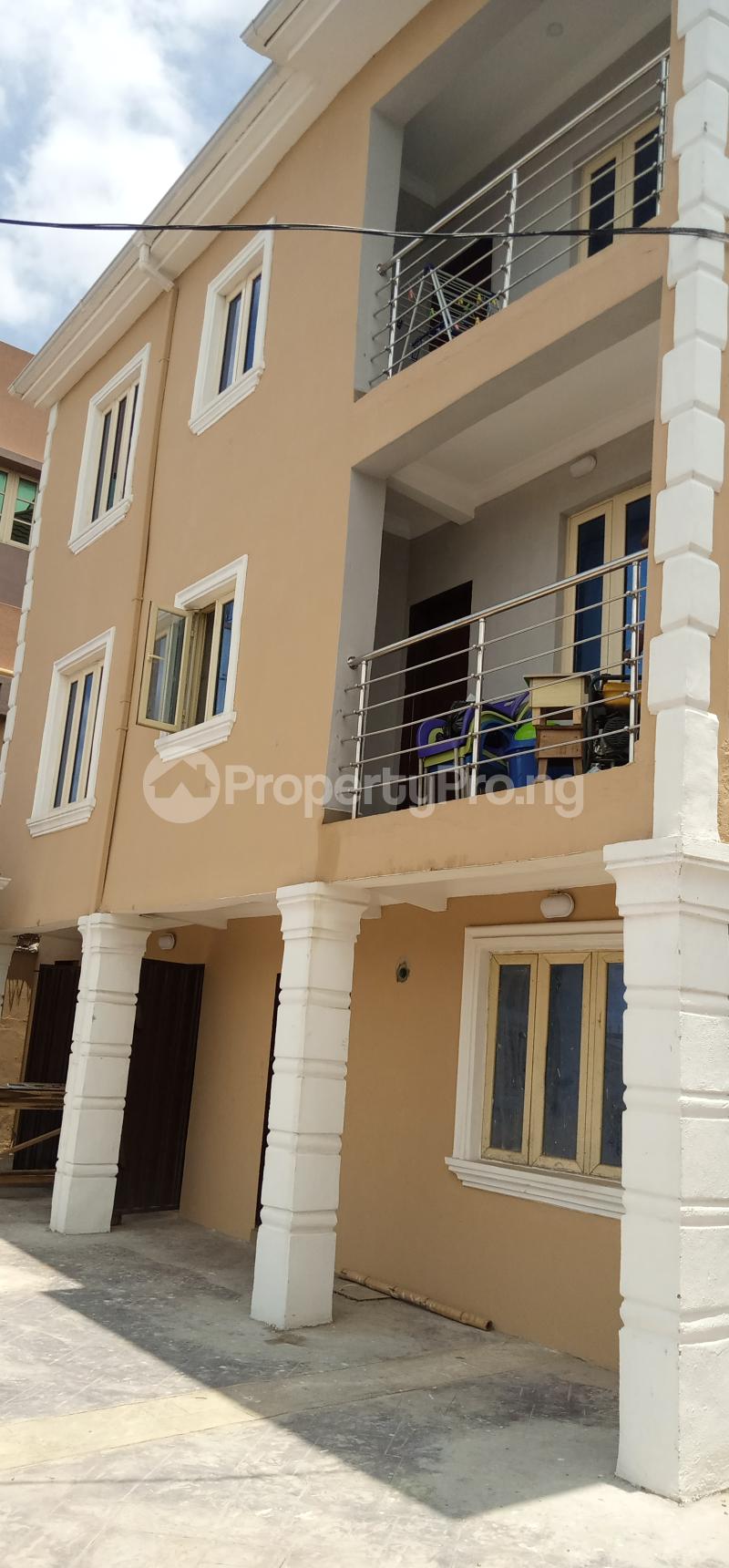 2 bedroom Flat / Apartment for rent Off Luth Road Mushin Mushin Lagos