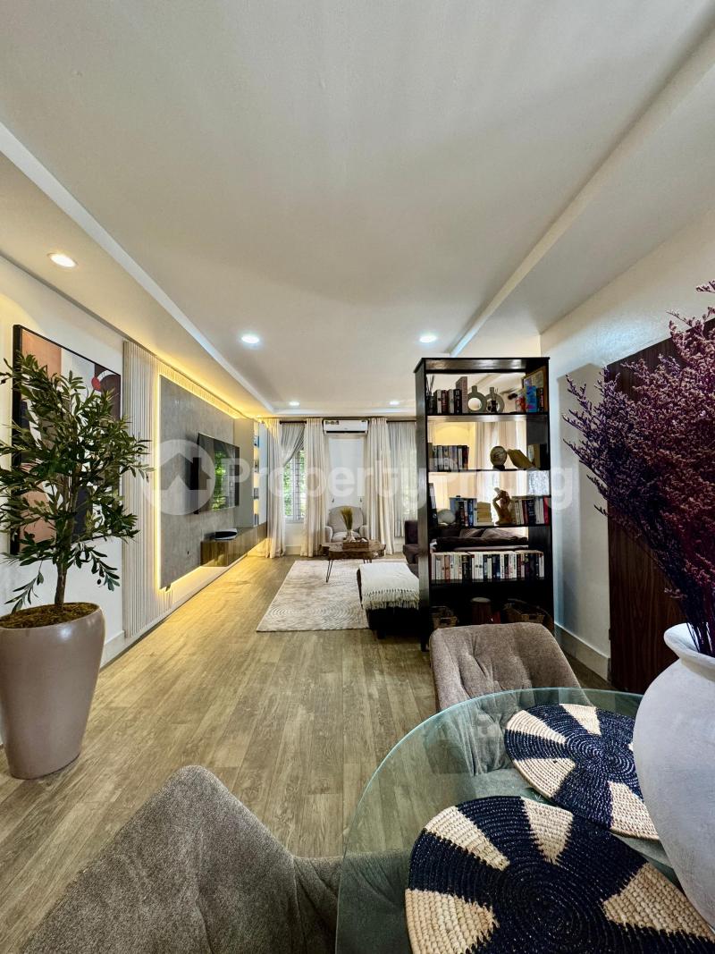 2 bedroom Flat / Apartment for shortlet  Admiralty Road Lekki Lagos