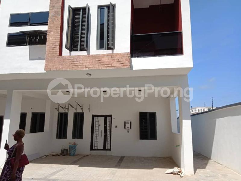 House for sale Orchid Road Lekki Lagos
