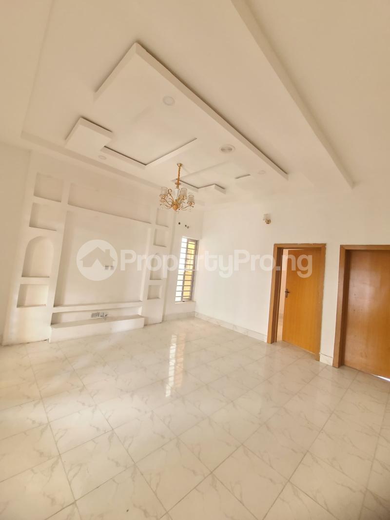 3 bedroom House for sale Mobil Road, Ajah Lagos