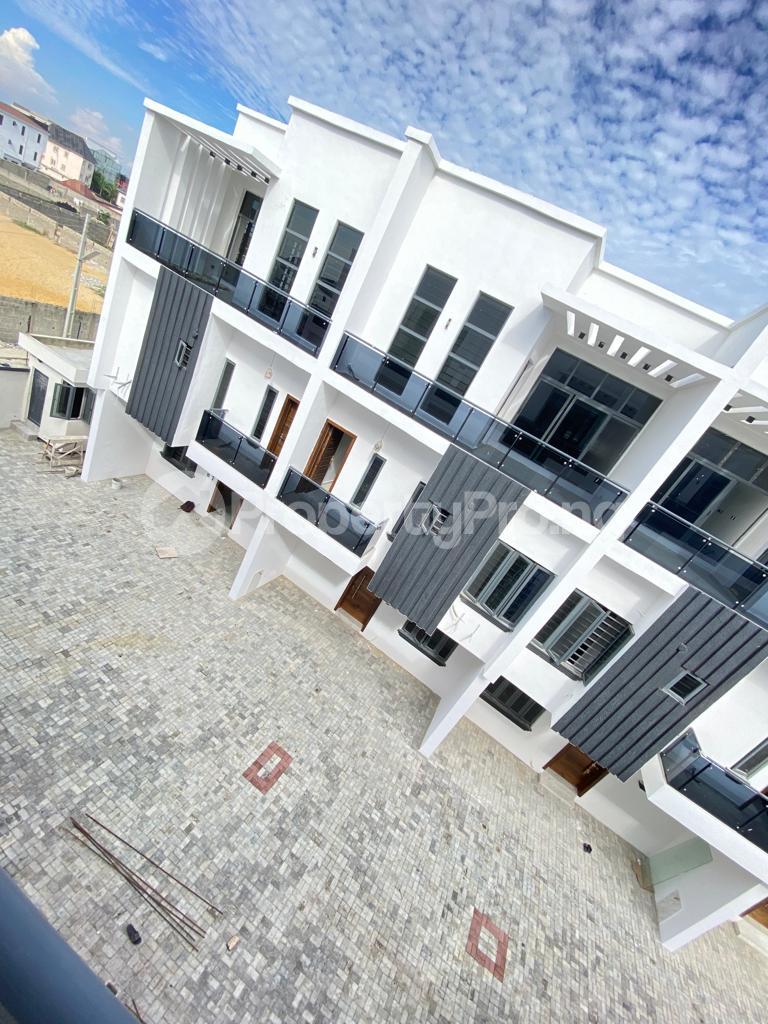 4 bedroom House for sale Ologolo Lekki Lagos