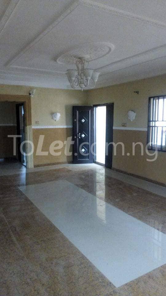3 bedroom Flat / Apartment for rent Shoprite Road Akure Ondo
