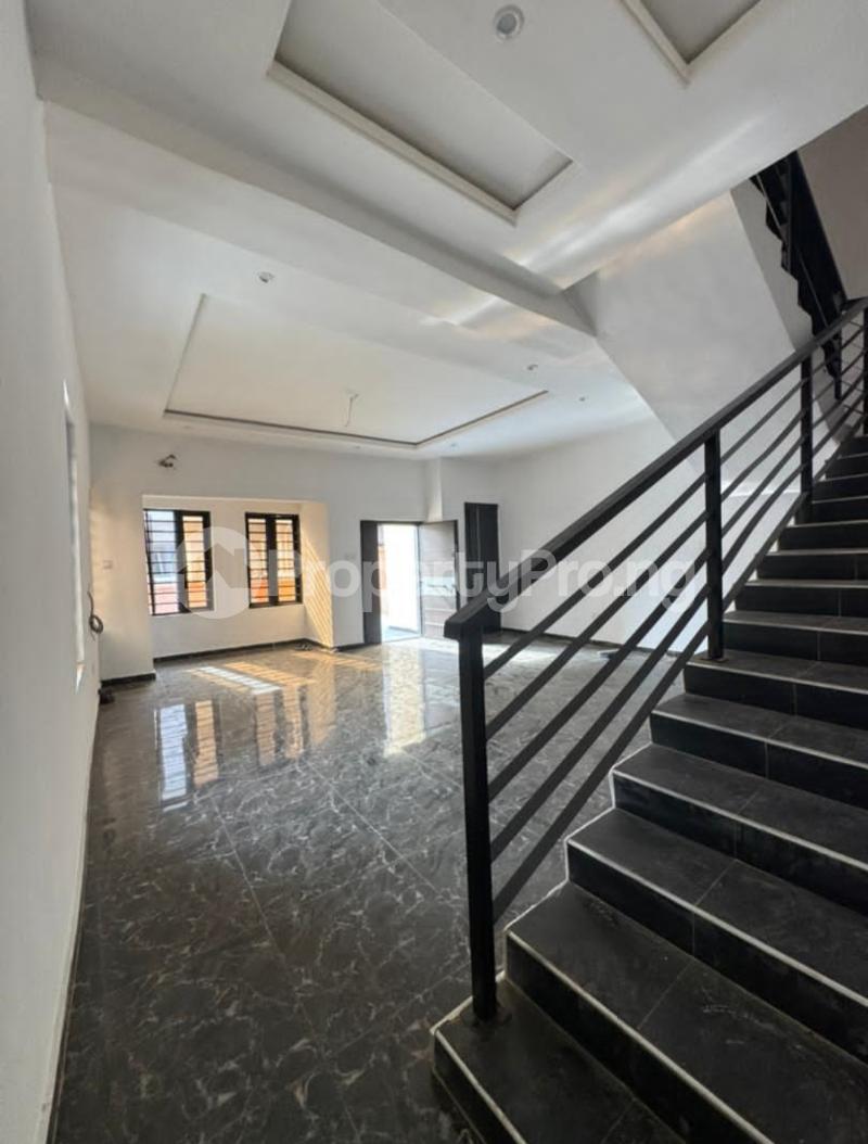 3 bedroom House for rent Orchid Lekki Lagos. orchid Lekki Lagos